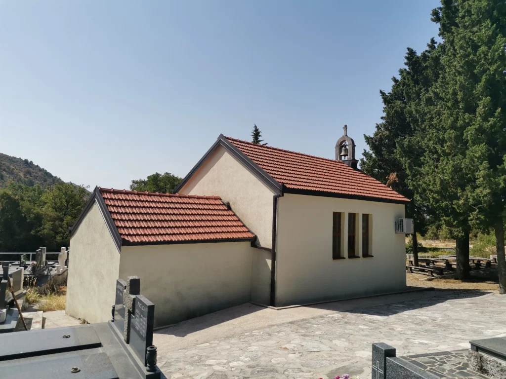 Kapelica sv. Mihovila u Prapratnici