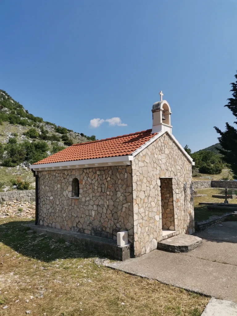 Kapelica sv. Nikole na Previši