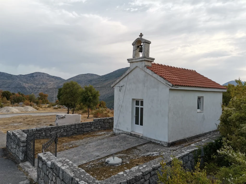 Kapelica sv. Nikole na Donjem Zelenikovcu